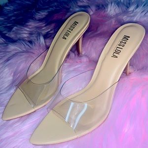 Going Nude (Nude/Clear) Heels😍⭐️